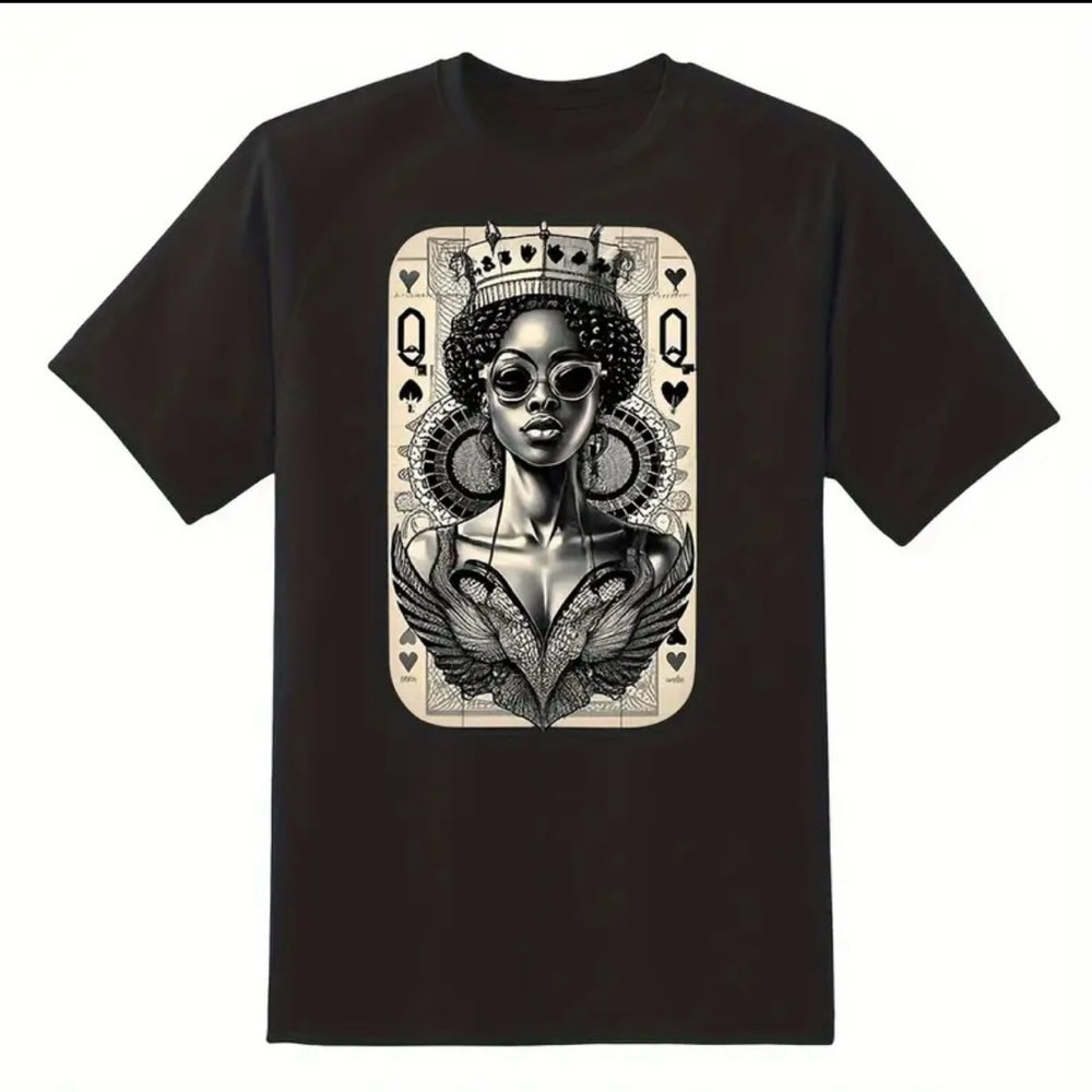 🌷The Queen of Hearts t shirt